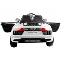 Audi R8 Spyder White - elektromos utazás autón