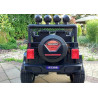 Utazzon az S2388 Jeep Black 4x45 W-os autóval