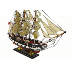 Collector's Model Ship USS Constitution XXL